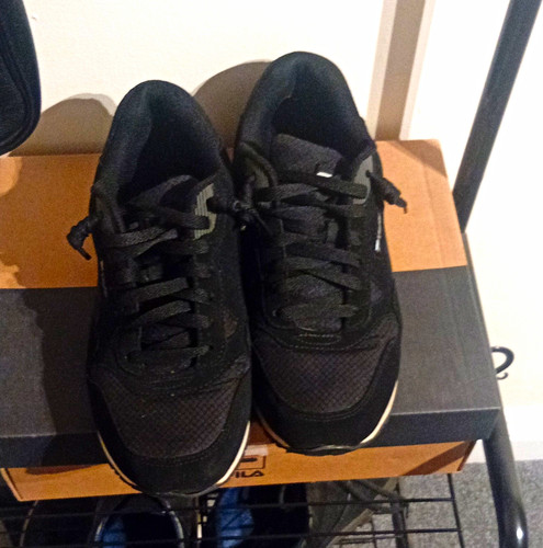 Fila men black low top - fila, men’s
